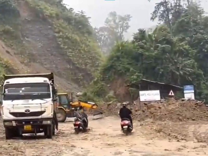 Image from: Arunachal flash floods: 3rd victim's body recovered, 7 districts remain cut off by landslides