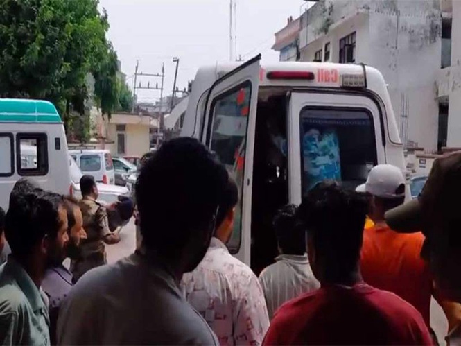 Image from: J-K: 8 CISF personnel injured after bus skids off road in Reasi district