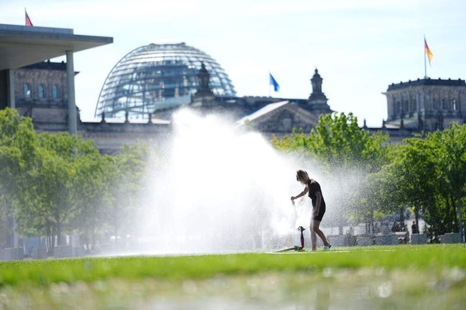 Image from: Heatwave grips Germany, temperatures soar and tropical nights persist
