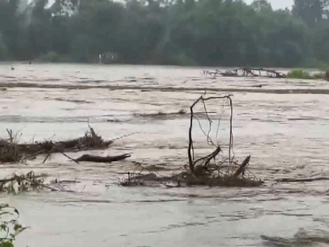 Image from: Assam: Railway bridge over Simen river in Dhemaji partially collapses following heavy rain