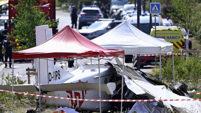 Image from: Skydiving plane crashes in France, killing all 11 people on board