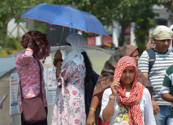 Image from: Delhi sees warmest morning in 2 years