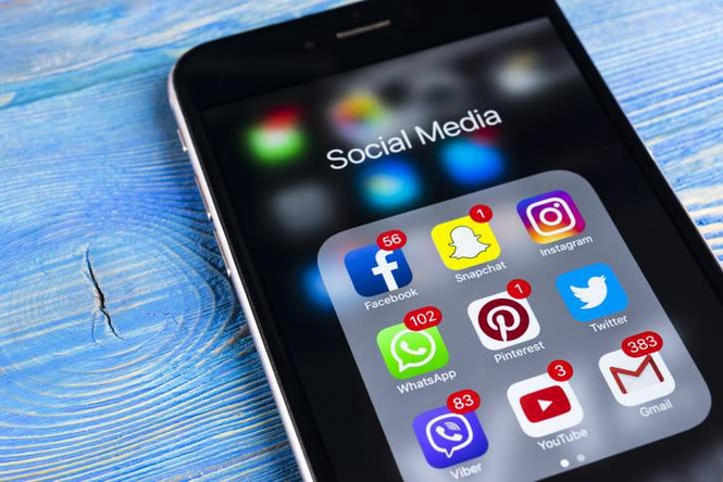 Image from: Australia to double potential fines for Facebook and Instagram over child social media accounts