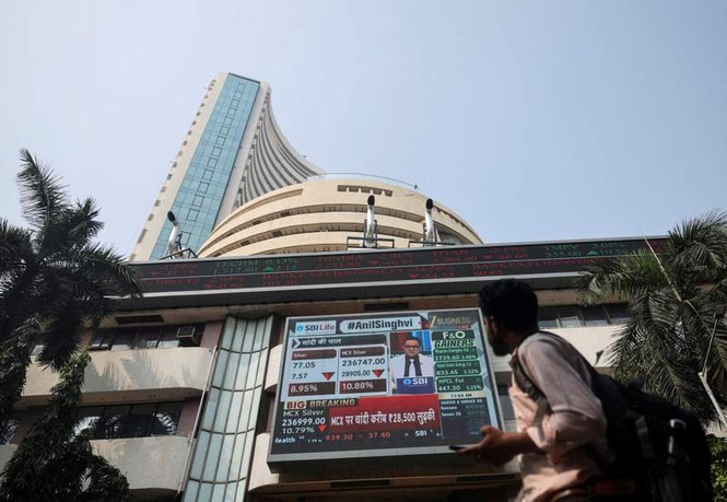 Image from: Stock markets decline in early trade amid renewed flare-up in geopolitical tensions