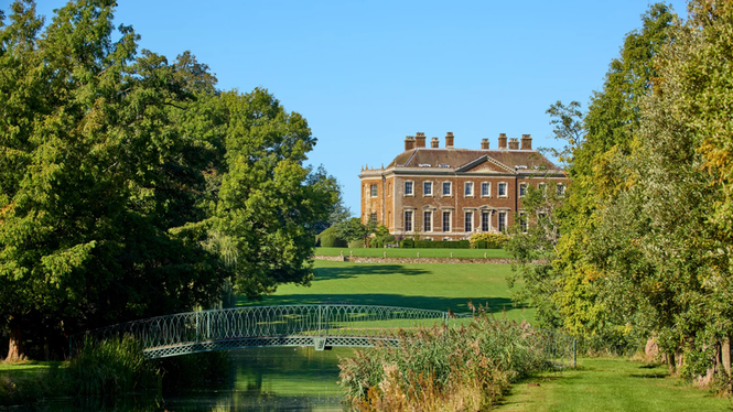 Image from: In England, the estate that featured in Pride and Prejudice with Colin Firth is up for sale for £45 million (for the first time in a century!)