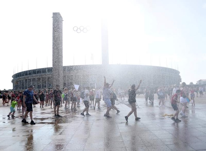 Image from: Southeastern Europe feels effects of heatwave, wildfires break out