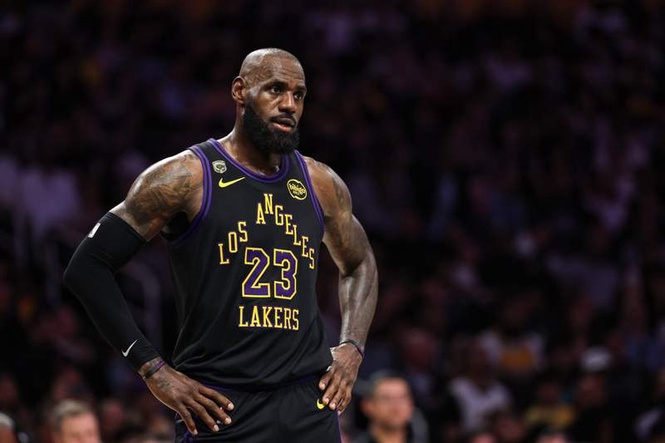Image from: LeBron James hasn’t spoken with Lakers before free agency amid franchise’s stance on re-signing him