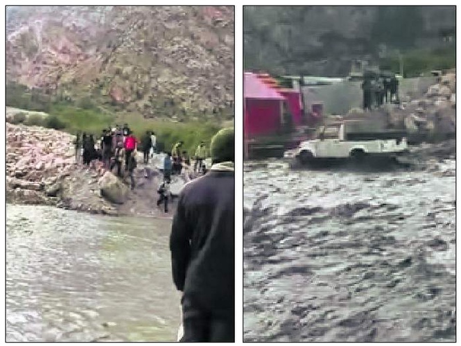 Image from: Nature’s fury: Flashflood hits traffic on Manali-Leh highway near Jispa