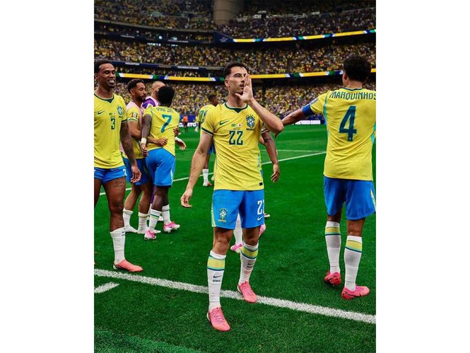 Image from: FIFA World Cup 2026: "Loss for words to describe it" Gabriel Martinelli celebrates after Brazil's Round of 16 qualification