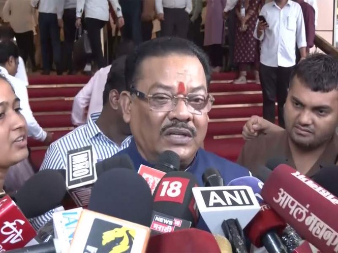 Image from: Sachin Ahir's entry into Shiv Sena marks setback for UBT: Maharashtra Minister Shirsat