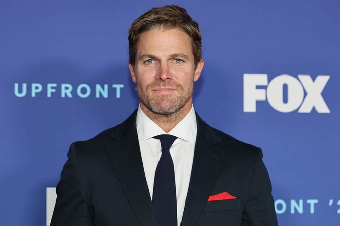 Image from: Why Hollywood star Stephen Amell took eight years to respond to Neymar’s Instagram message