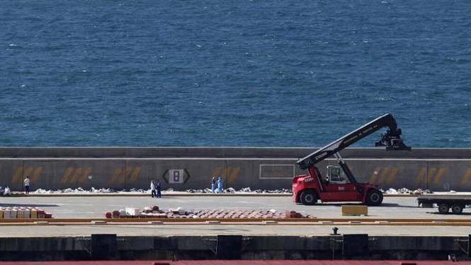 Image from: Venezuela's La Guaira port reopens to deliver earthquake aid, US military says