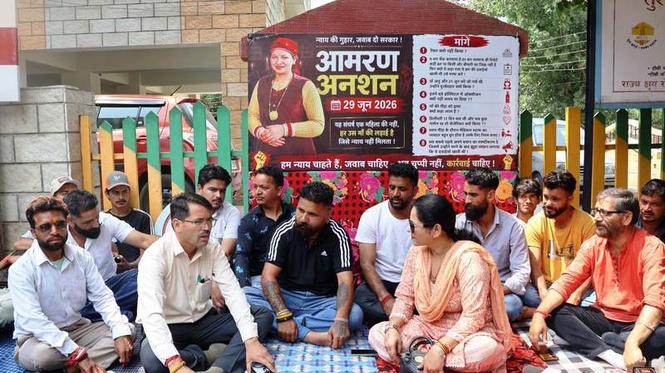Image from: Kullu medical ’negligence’ case: Social worker begins indefinite fast to seek justice