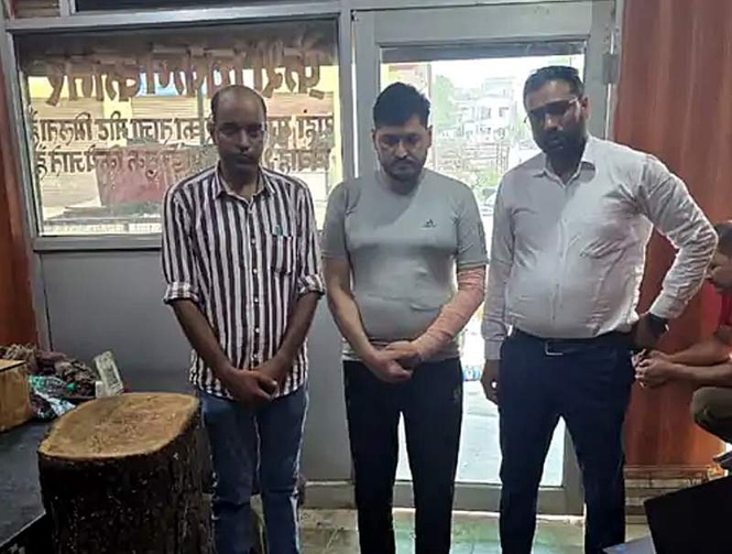 Image from: Chicken shop owner held with over 5,000 banned pills in Haryana’s Sirsa