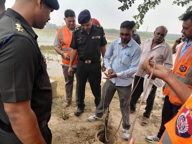 Image from: 4-year-old boy falls into borewell at Ambala village, rescue operation on
