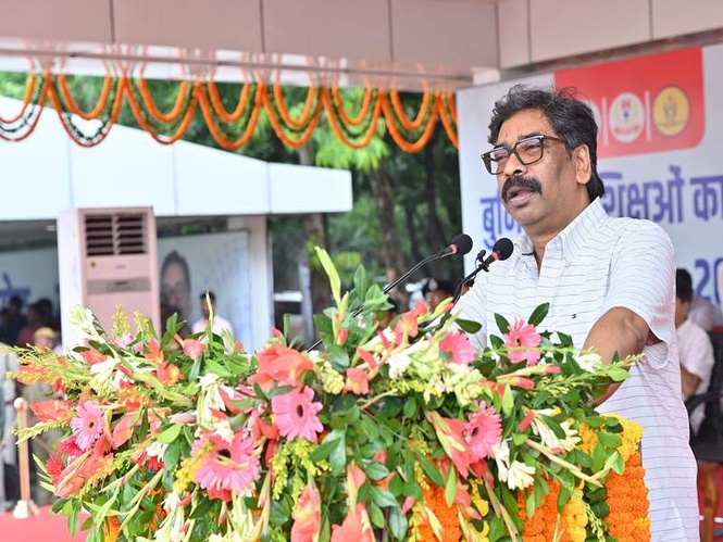 Image from: Jharkhand CM Hemant Soren axes 2 top cops in East Singhbhum and Seraikela-Kharsawan over Jamshedpur stabbing