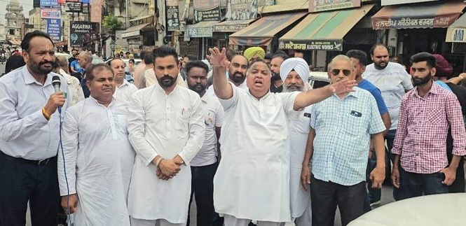 Image from: Cong protests rising theft cases in Garhshankar