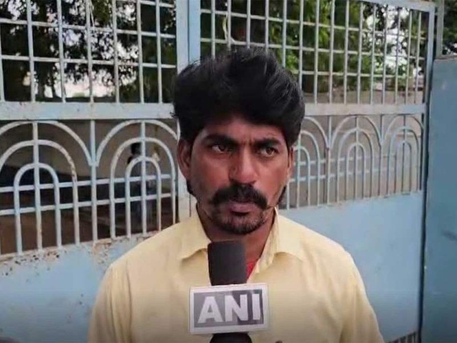 Image from: Telangana: Contractor locks himself inside Khammam school, alleges non-payment of Rs 11 lakh for developmental works