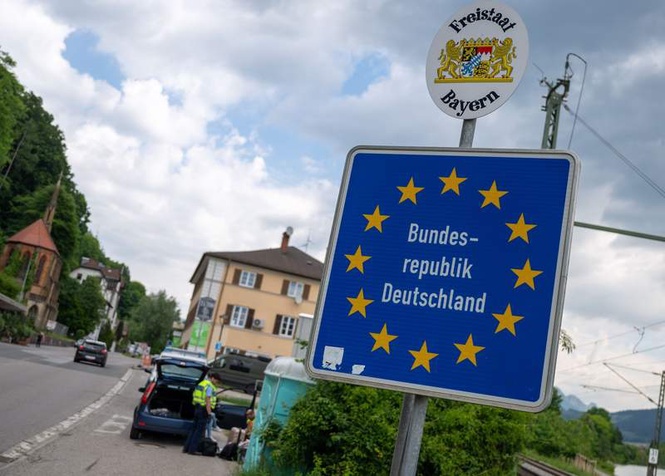 Image from: Court to examine legality of German border checks with Austria