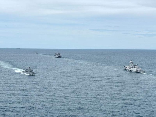 Image from: INS Udaygiri, Shakti and Kavaratti  participate in PASSEX with Royal Thai Navy