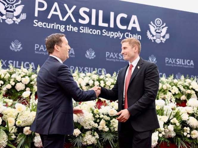 Image from: India-US partnership is central to building trusted AI, innovation-led growth...: Envoy Gor