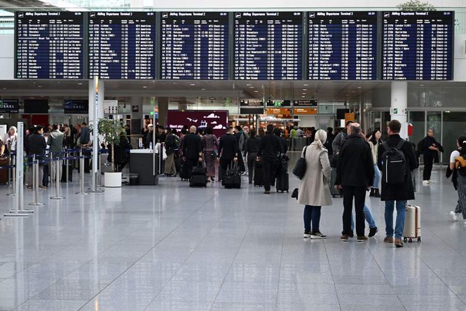 Image from: Munich Airport halts aircraft handling due to severe weather