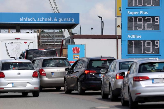 Image from: German fuel costs jump after expiry of rebate