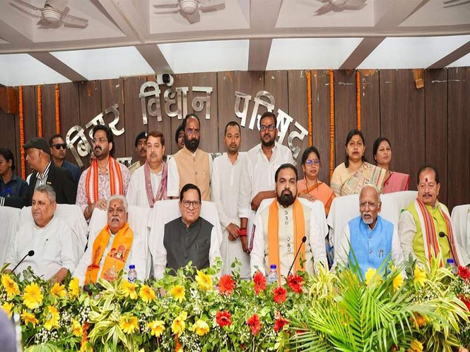 Image from: Tejashwi vows BJP-RSS ouster as newly elected MLCs take oath in Patna
