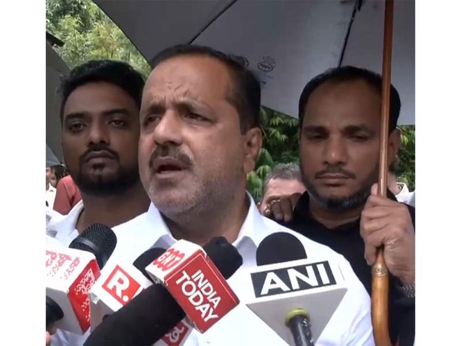 Image from: Karnataka Minister UT Khader announces ₹5 lakh compensation for Mangaluru landslide victims