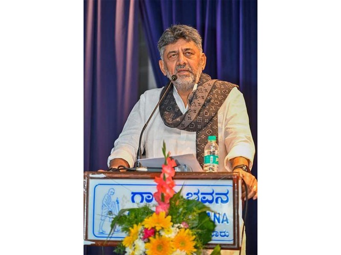 Image from: Karnataka CM DK Shivakumar says principled approach key to success, lauds fearless journalism