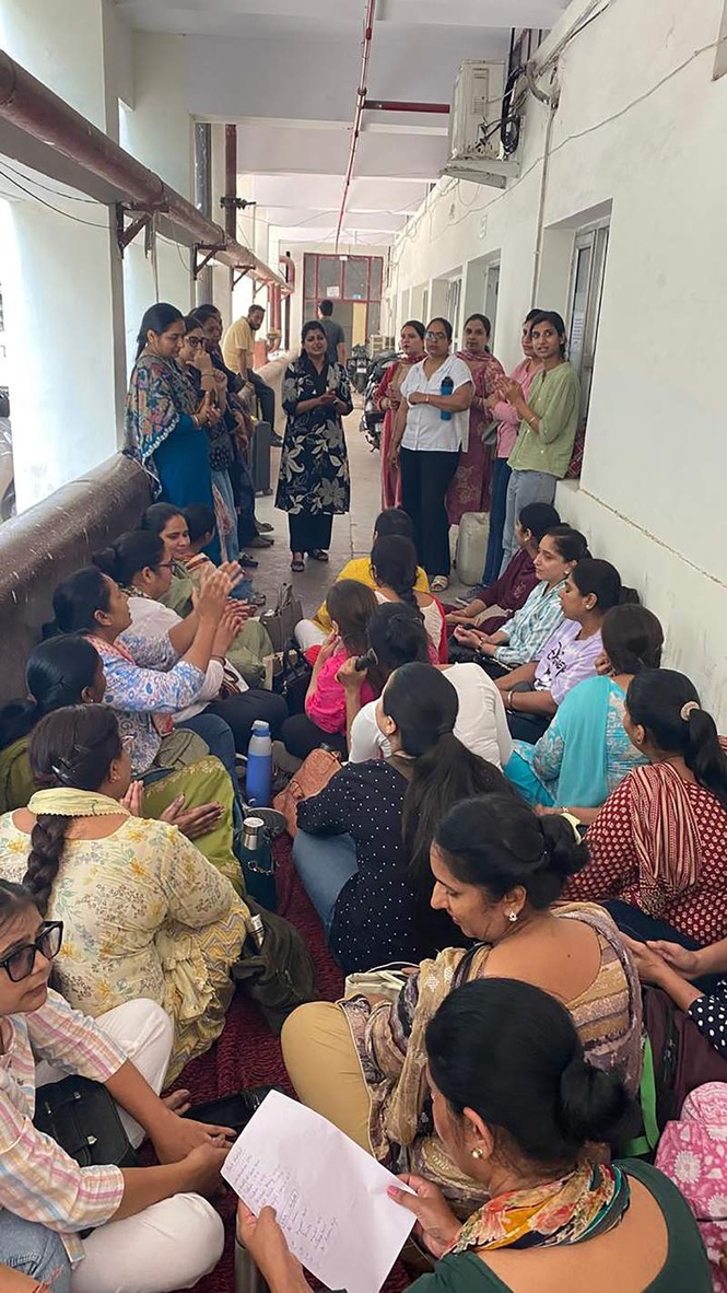 Image from: Community health officers suspend strike, NHM assures action on pending demands
