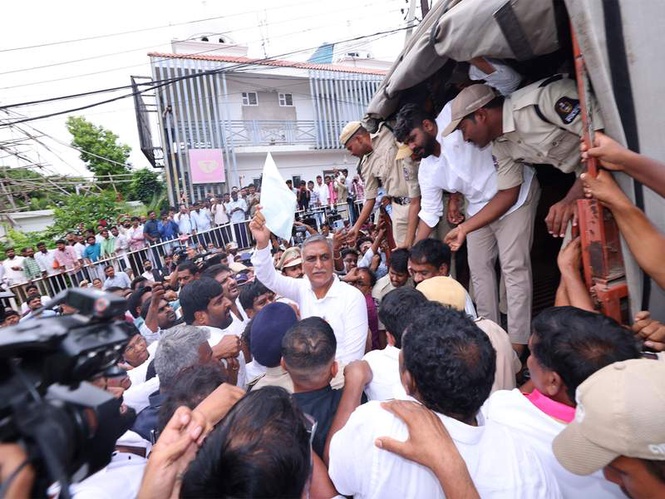 Image from: Telangana: BRS leaders taken into preventive custody while headed for proposed debate with state ministers