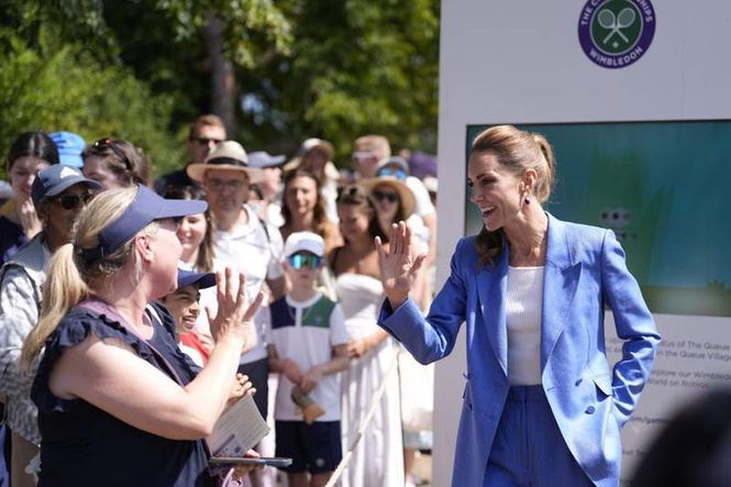 Image from: Princess of Wales visits The Queue at Wimbledon as royal set to watch tennis matches on outer courts