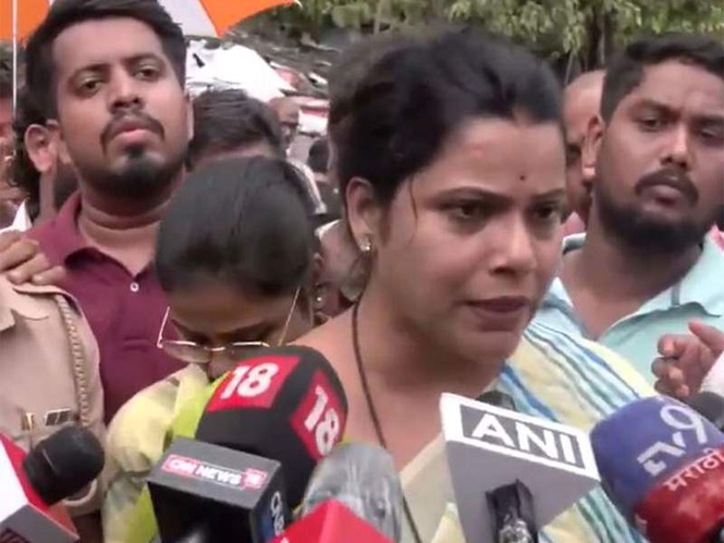 Image from: Sakinaka manhole incident: Mumbai Mayor announces Rs 10 lakh ex-gratia; demands 'culpable homicide' against officials
