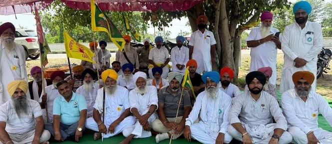 Image from: Tarn Taran’s Pakka Morcha enters Day 43, SKM announces fresh protest