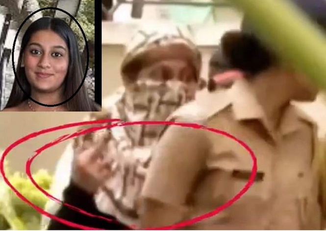 Image from: Siya Goyal escorted to Pune residence by police, flashes middle finger at media