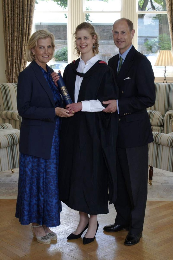 Image from: Lady Louise to receive award from her father Prince Edward today