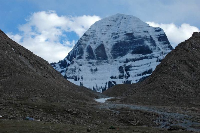 Image from: Adi Kailash Yatra in Uttarakhand suspended due to monsoon