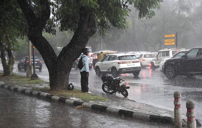 Image from: Evening shower brings relief to Chandigarh, heavy rain forecast from Monday
