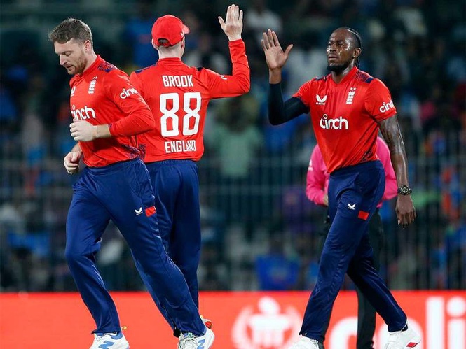 Image from: England name 16-member ODI squad for India series; James Coles gets maiden call-up