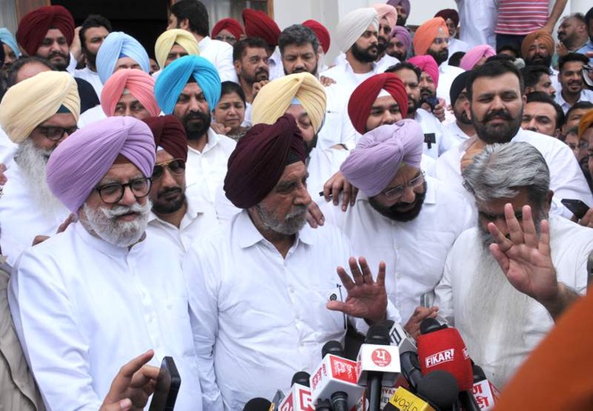 Image from: 1st show of dissent post Pb Cong rejig, 60 leaders huddle at sulking Channi’s house