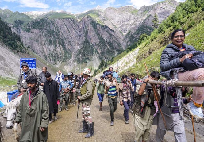 Image from: First batch of pilgrims sets off for holy cave shrine