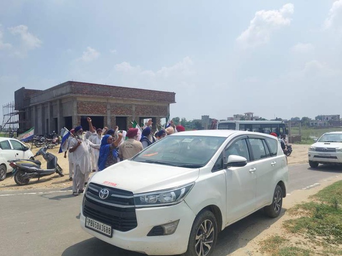 Image from: Farmers’ body continues boycott call against MLAs