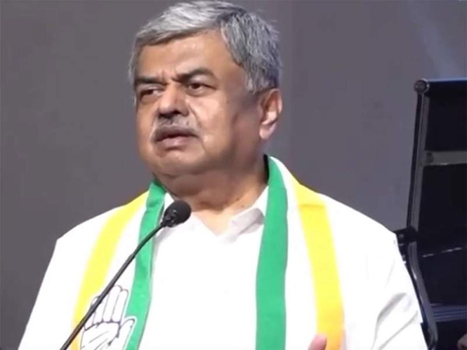 Image from: "Vehicle breakdowns, drop in mileage after introduction of 20 per cent ethanol-blended petrol": Karnataka Congress chief Hariprasad