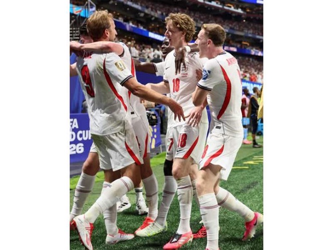 Image from: FIFA World Cup 2026: England arrive in Mexico for high-stakes Round of 16 clash against hosts at Azteca
