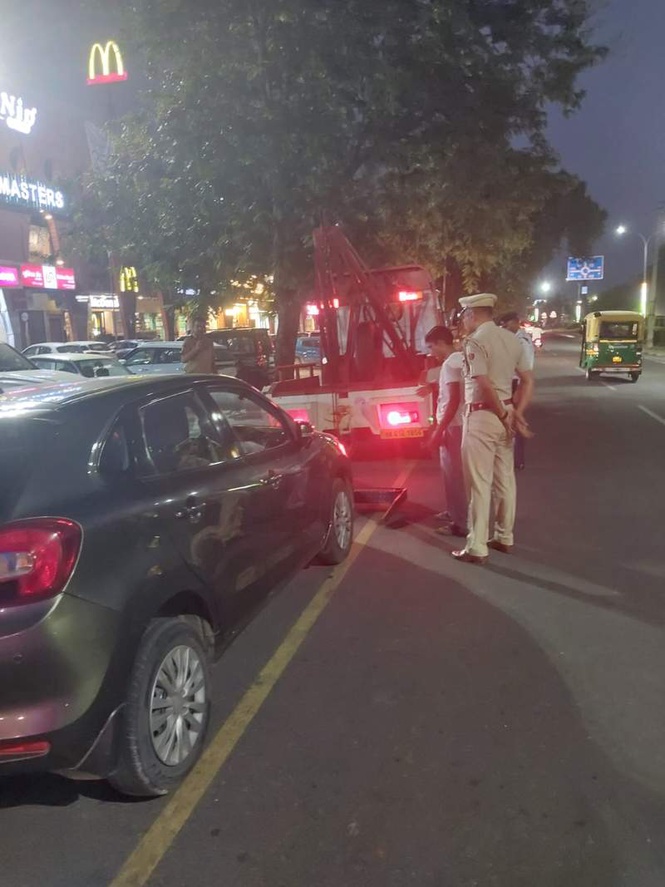 Image from: 1,258 vehicles fined and 17 impounded for roadside parking in Panchkula in June