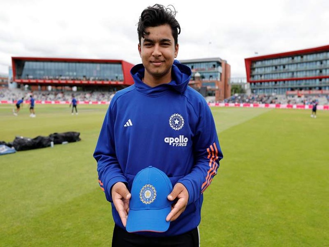 Image from: Sooryavanshi breaks Tendulkar's record, becomes India's youngest-ever international debutant