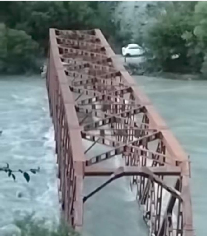 Image from: Heavy rain and glacial melt pushes Chenab River close to danger mark in Lahaul-Spiti