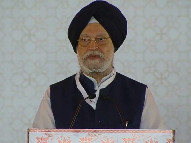 Image from: Hardeep Puri dismisses social media claims over E20 fuel, says criticism backed by facts is welcome