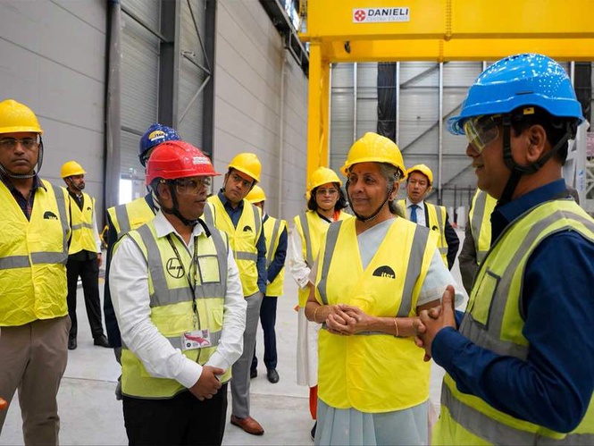Image from: FM Sitharaman visits ITER facility in France, praises Indian scientists and companies contribution to global nuclear fusion project